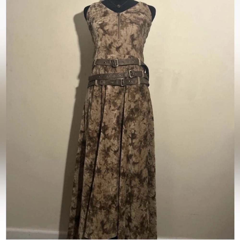 Maxi Grunge Brown Velvet Dress With Belt Detail